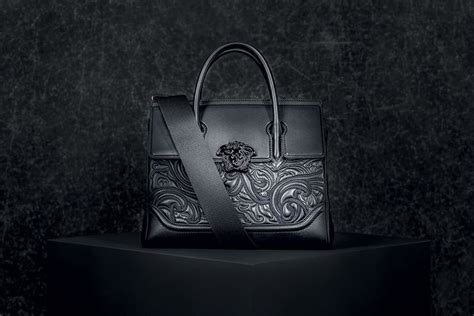 Versace: New Baroque 